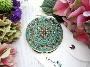 Vintage Gold Classic Compact Mirror